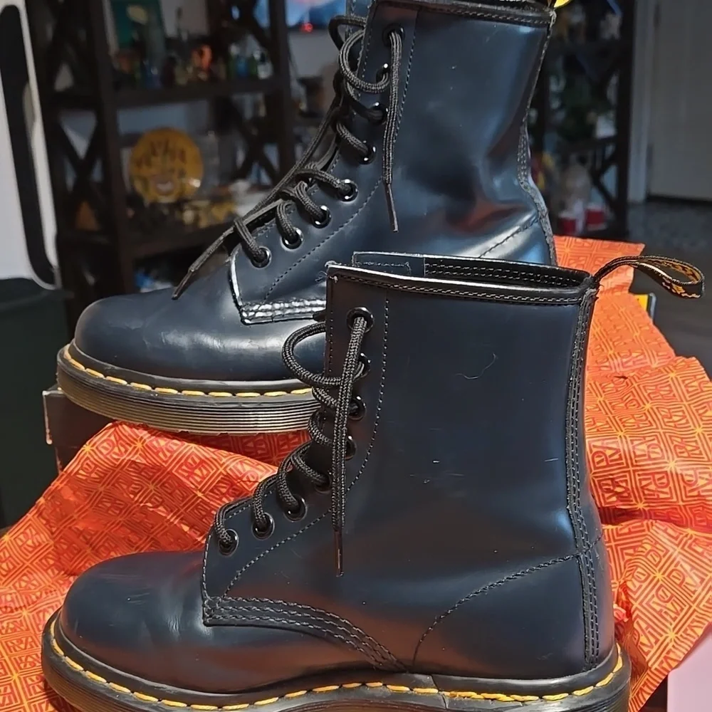 Dr. Martens Navy Leather Boots Kids Size 4 Navy Leather
